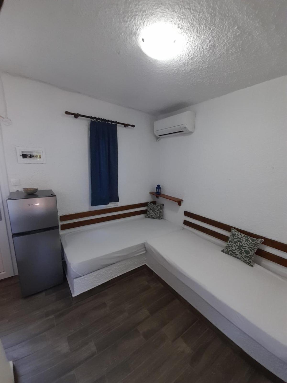 Cortessa Apartments 니키티 외부 사진