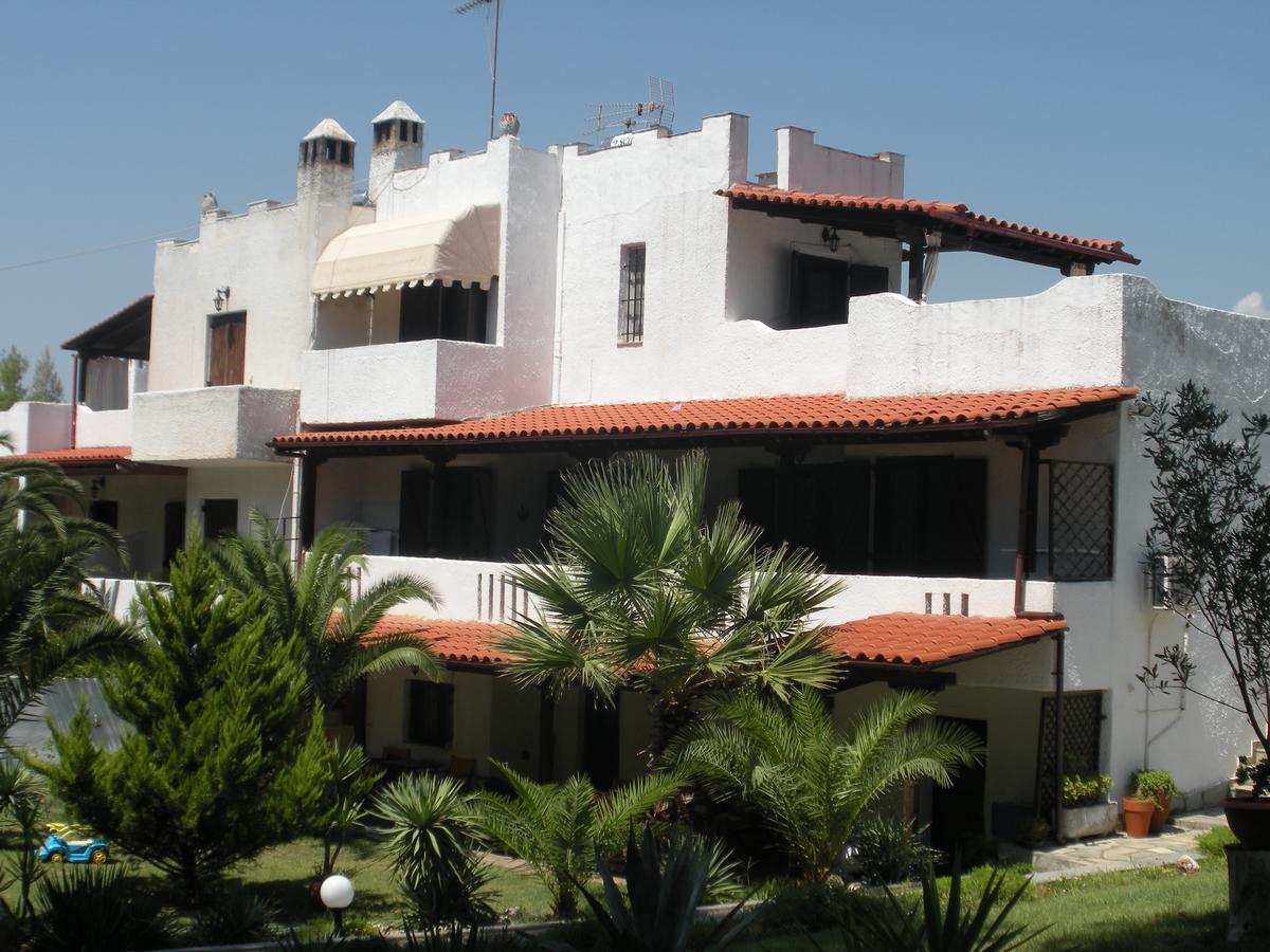 Cortessa Apartments 니키티 외부 사진